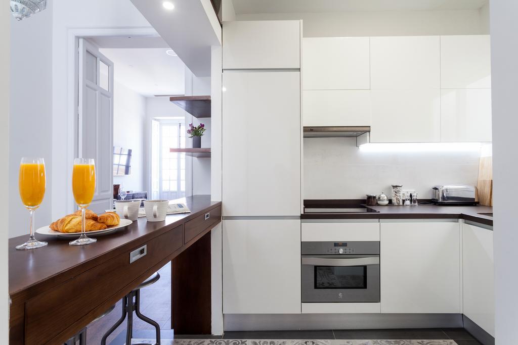 Stunning Boutique - Space Maison Apartments เซบีญา ภายนอก รูปภาพ