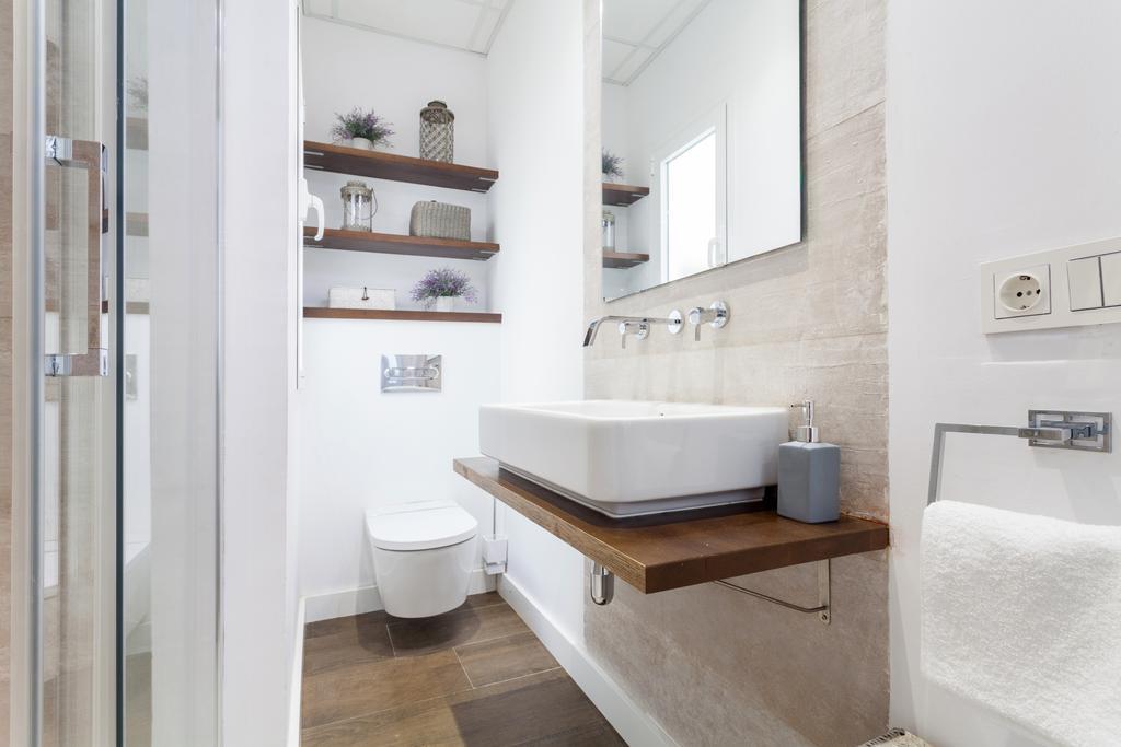 Stunning Boutique - Space Maison Apartments เซบีญา ภายนอก รูปภาพ