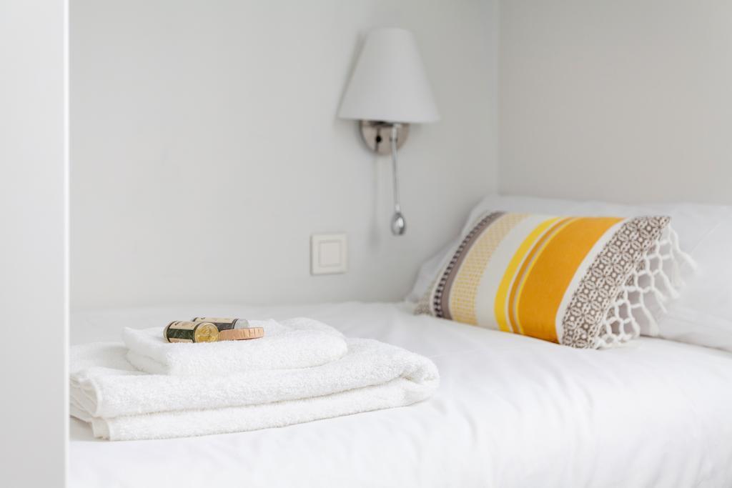 Stunning Boutique - Space Maison Apartments เซบีญา ภายนอก รูปภาพ