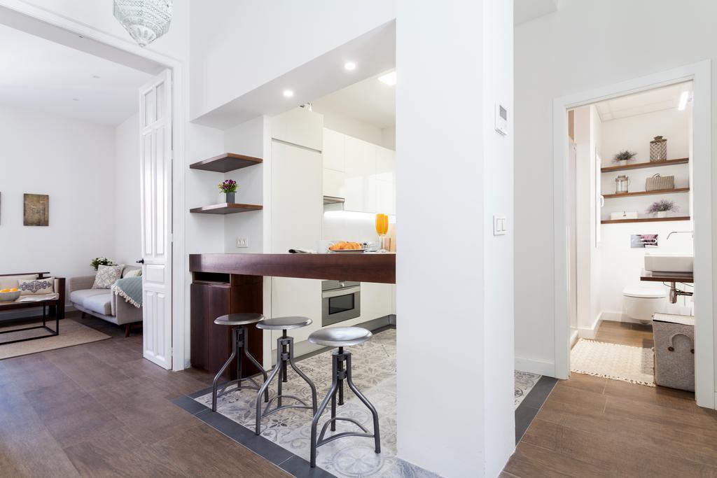 Stunning Boutique - Space Maison Apartments เซบีญา ภายนอก รูปภาพ